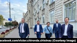 Виктор Киронда вместе с коллегами из «Платформы DA», 20 сентября 2023