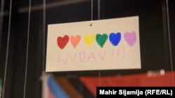 Poruke podrše i razumijevanja upućene tokom izložbe; 13. juni 2024.