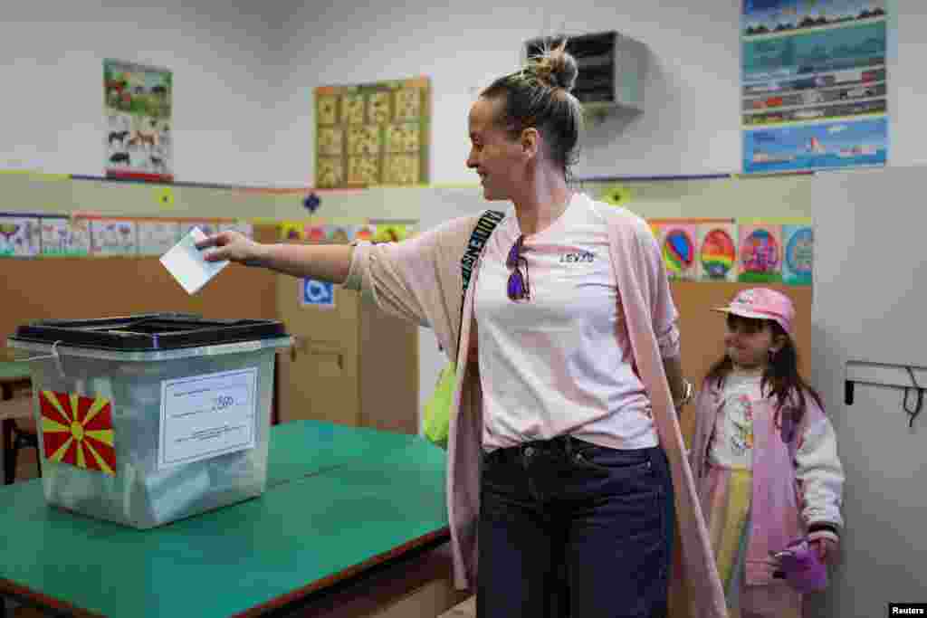 Граѓаните на Северна Македонија&nbsp;бираат шеф на државата&nbsp;кој ќе ги води во следните пет години.