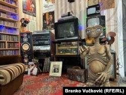 Tehnika, junaci i predmeti koji su obeležili drugu polovinu 20. veka u Muzeju bicikala i pop kulture "20 cola" u Kragujevcu