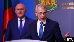 Акад. Николай Денков съобщи какво предприема кабинетът заедно с представители на няколко ведомства, сред които министърът на образованието Галин Цоков