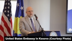 Američki ambasador na Kosovu, Jeffrey Hovenier.