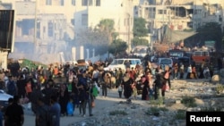 Палестинците го напуштаат источниот појас Газа по израелска наредба за евакуација, 7 јули 2024 година