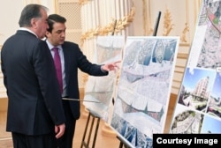 Президент Таджикистана Эмомали Рахмон с сыном Рустамом Эмомали