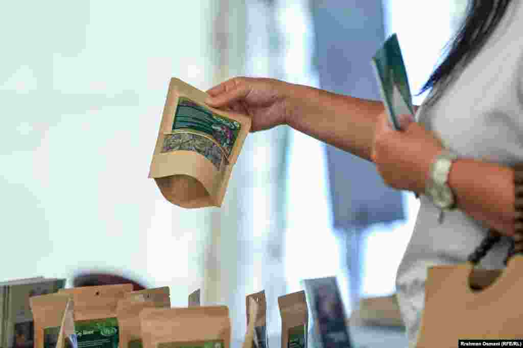 Panairi organizohet nga EcoKosWomen me mbështetjen e Projektit SIRED nga Caritas-i &nbsp;Zviceran, i cili financohet nga Agjencia Austriake për Zhvillim (ADC),&nbsp;Komuna e Prishtinës dhe tetë komuna të tjera, në bashkëpunim me projektin SUNREED nga CNVP, që financohet nga Agjencia Suedeze për Zhvillim (SIDA) dhe me sponsor bankën TEB. &nbsp;