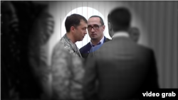 სეპარატისტების ერთ-ერთი ლიდერი, ვალერი ბოლოტოვი და ლევან მამალაძე. ლუგანსკი, 2014 წელი.