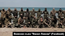 Обща снимка от учение на Български воински съюз "Васил Левски" на Черноморието.