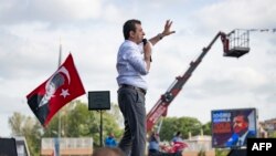 Истанбулскиот градоначалник Екрем Имамоглу