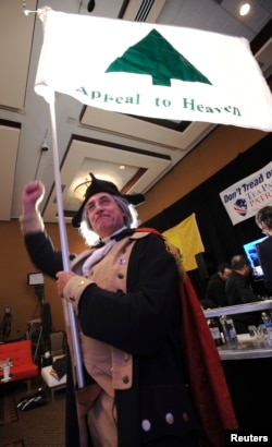 Знамето „Апел до рајот“, симбол на американскиот отпор за време на Револуционерната војна, беше усвоено од екстремно десничарските и христијанските националистички движења.