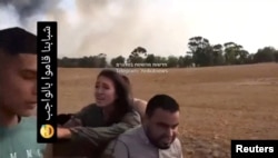 Noa Argamanit október 7-én ejtették túszul palesztin fegyveresek. A fiatal nőt motoron hurcolták el, azóta sem tudni, hol van