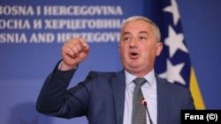 Branislav Borenović: Poništiti ovu sramnu javnu nabavku