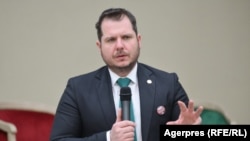 Medicul Radu Dabija Crișan.