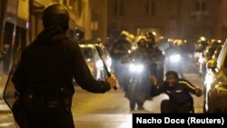 Пета нощ продължават размириците във Франция