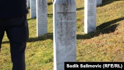 U Memorijalnom centru Potočari 2011. su ukopani nekompletni posmrtni ostaci Mensura Nukića, pronađeni u masovnoj grobnici 2000 godine. 