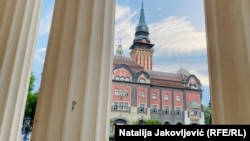 Subotica, prema prošlogodišnjem popisu stanovništva zajedno sa okolnim manjim mestima, ima ukupno 123.952 stanovnika (na fotografiji: Gradska kuća Subotica)