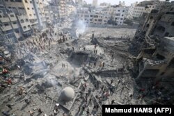 Pagubele produse în urma unei lovituri aeriene israeliene asupra moscheii Sousi din orașul Gaza, 9 octombrie 2023.