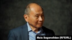 ფრენსის ფუკუიამა, სტენფორდის უნივერსიტეტის დემოკრატიის განვითარებისა და კანონის უზენაესობის ცენტრის დირექტორი