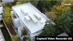 Vila RAAPPS de pe Bulevardul Aviatorilor, București, care este renovată în mare discreție la un cost estimat de Recorder la aproximativ 7 milioane de euro.