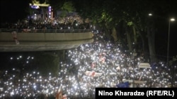 Legea agenților străini a declanșat proteste în stadă la Tbilisi.