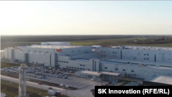 Akkumulátorgyár Iváncsán (a kép részlet az SK Innovations honlapjáról)