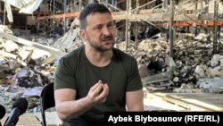 Ukrainian President Volodymyr Zelenskiy speaks to reporters in Kharkiv on May 24.