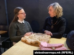 Професорката Негриевска и ученичката Џероска