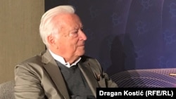 Kraj aktuelne krize na severu Kosova nakon napada u Banjskoj, predsednik Međunarodnog instituta za mir Hanes Svoboda vidi u zajedničkoj istrazi koju bi uz Srbiju i Kosovo vodila i neutralna strana - EU, SAD ili neka druga država. 