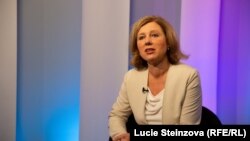 Potpredsednica Evropske komisije Vera Jourova tokom intervjua za RSE u Pragu, 13. oktobra 2023.