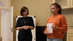 „Din primele luni sunam și spuneam: Veniți și mă luați”. Tinerii care au locuit în orfelinate, încurajați să-și continue studiile