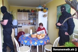 Reggel (2003) videó