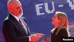 Premijer Albanije Edi Rama i premijerka Italije Giorgia Meloni na samitu EU-Zapadni Balkan u Tirani, 6. decembar 2022. 