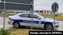 Ilustrativna fotografija, policijsko vozilo u blizini graničnog prelaza Srbije i Mađarske, decembar 2023. 
