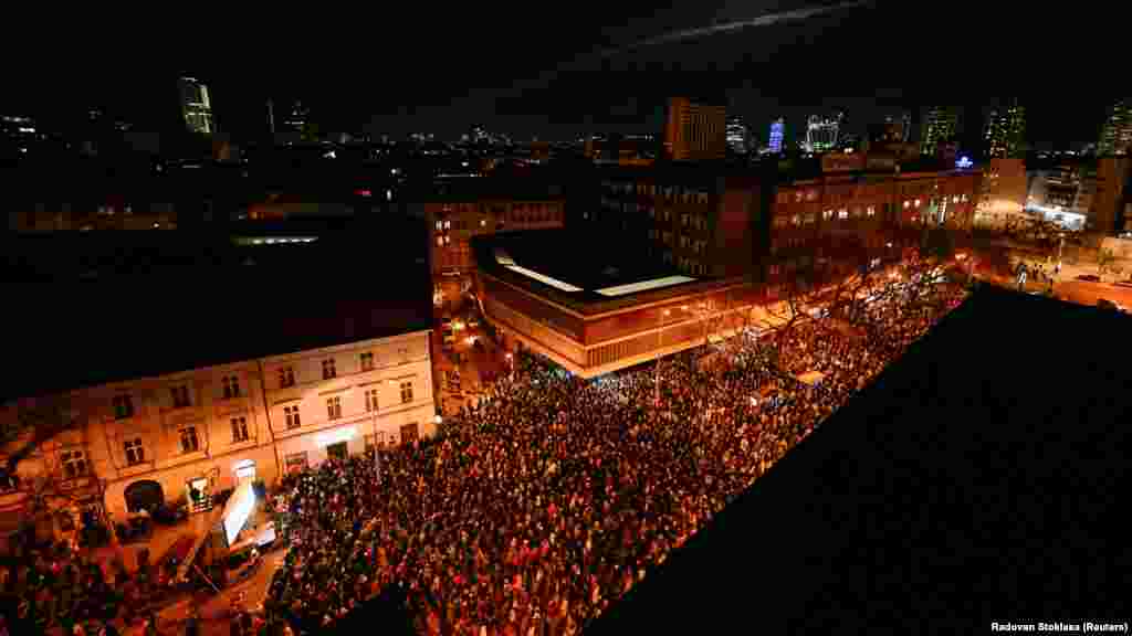 A korrupcióellenes ügyészség megszüntetése mellett a pénzügyi bűncselekményekért kiszabható büntetések csökkentését tervezi az Orbán-szövetséges Robert Fico kormánya.&nbsp;A javasolt reformok lehetővé tennék a felfüggesztett büntetés kiszabását sokkal több pénzügyi bűncselekmény esetében, és az elévülési időt is&nbsp;lerövidítenék &nbsp;