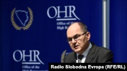 Високиот претставник во Босна и Херцеговина, Кристијан Шмит. 