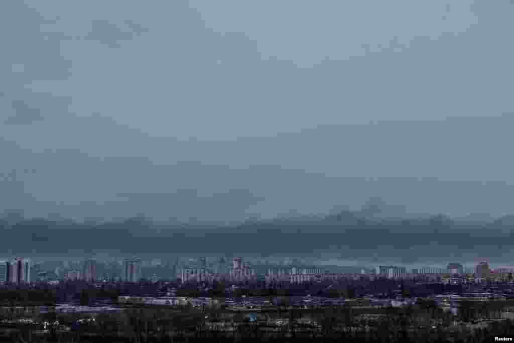 Dim iznad Kijeva usred ruskih raketnih napada.