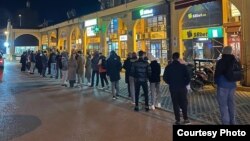 Potpisivanje podrške opozicionom kandidatu Borisu Nadeždinu u Budvi, 21. januar 2024.godine.