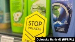 Označeni proizvodi u okviru akcije "Stop inflaciji 100+" u jednom podgoričkom marketu