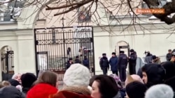 Погребот на Навални под силно полициско обезбедување