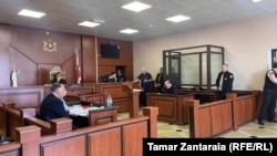 ზუგდიდის რაიონული სასამართლო. ბრალდებულ ბადრი ესებუას სასამართლო პროცესი.