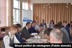 Imagine de la ultima întrevedere de lucru a reprezentanților politici în procesul de negocieri pentru reglementarea transnistreană la care au fost abordate subiecte legate de drepturile omului, libera circulație și accesul la terenurile agricole din r. Dubăsari, 20 iunie 2023.
