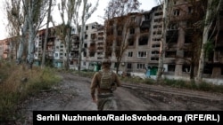 საილუსტრაციო ფოტო: უკრაინელი ჯარისკაცი დონეცკის ქალაქ უგლედარში 