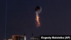 Украинската противовъздушна отбрана сваля руски дрон над жилищни сгради