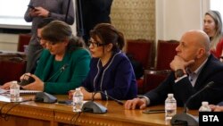 ГЕРБ започна нови преговори - с всички останали партии, след като тези с ПП-ДБ се провалиха