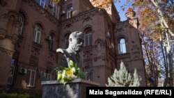 საჯარო სკოლებში ასაფეთქებელი ნივთიერებების შესაძლო არსებობაზე ინფორმაცია სოციალური ქსელებით 21 აპრილს გავრცელდა.