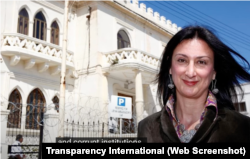 Daphne Caruana Galizia a Transparency International 2018-as videójában, amelyben megemlékeznek róla
