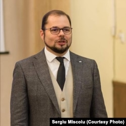 Profesorul Sergiu Mișcoiu spune că surprinzător a fost numărul de votanți din zonele urbane, nu opțiunea lor.