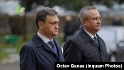 Premierul Republicii Moldova, Dorin Recean (în dreapta) a efectuat în România prima sa vizită externă de la instalarea în funcție. A avut întrevederi cu premierul Nicolae Ciucă (în stânga) dar și cu președintele Klaus Iohannis.