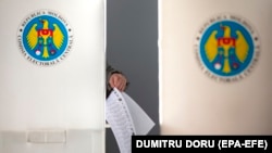 Ministerul de Externe a cerut Comisiei Electorale Centrale să deschidă doar două secții de votare în Federația Rusă pentru scrutinul electoral din 20 octombrie, CEC însă a decis să deschidă cinci.