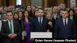 Liderul USR, Cătălin Drulă (în centru), președintele PMP, Eugen Tomac (în dreapta) și fostul premier Ludovic Orban, liderul Forța Dreptei au prezentat programul alianței Dreapta Unită.