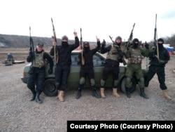 რუსული "შტორმ Z"-ის რაზმი, რომელიც შედგება უკრაინის წინააღმდეგ საბრძოლველად გაგზავნილი პატიმრებისგან.